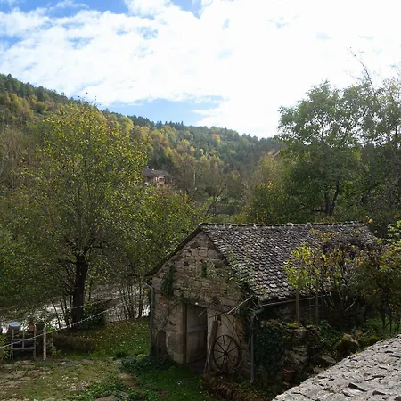 Casa de Férias Le Du Pont De La Colagne Bourgs-sur-Colagne